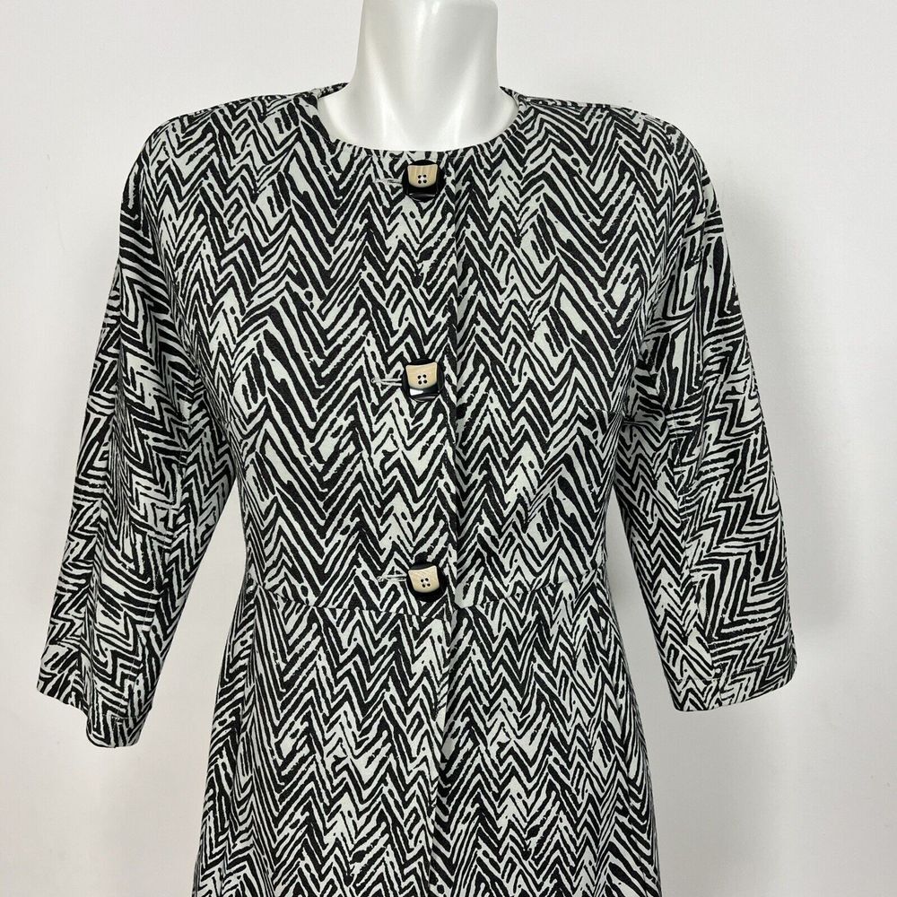 CAbi #3034 Womens Size XS Black White 3/4 Sleeve Zig Zag Ponte Knit Jacket - Picture 2 of 8
